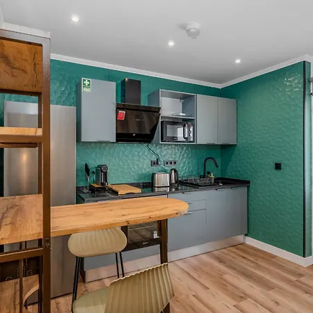 Stylish 1 Bed Flat Διαμέρισμα Φουνκάλ