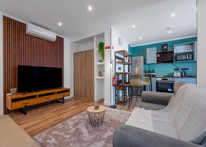 Διαμέρισμα Stylish 1 Bed Flat Φουνκάλ