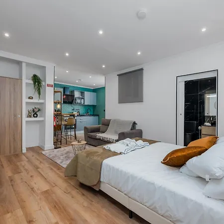 Апартаменты Stylish 1 Bed Flat